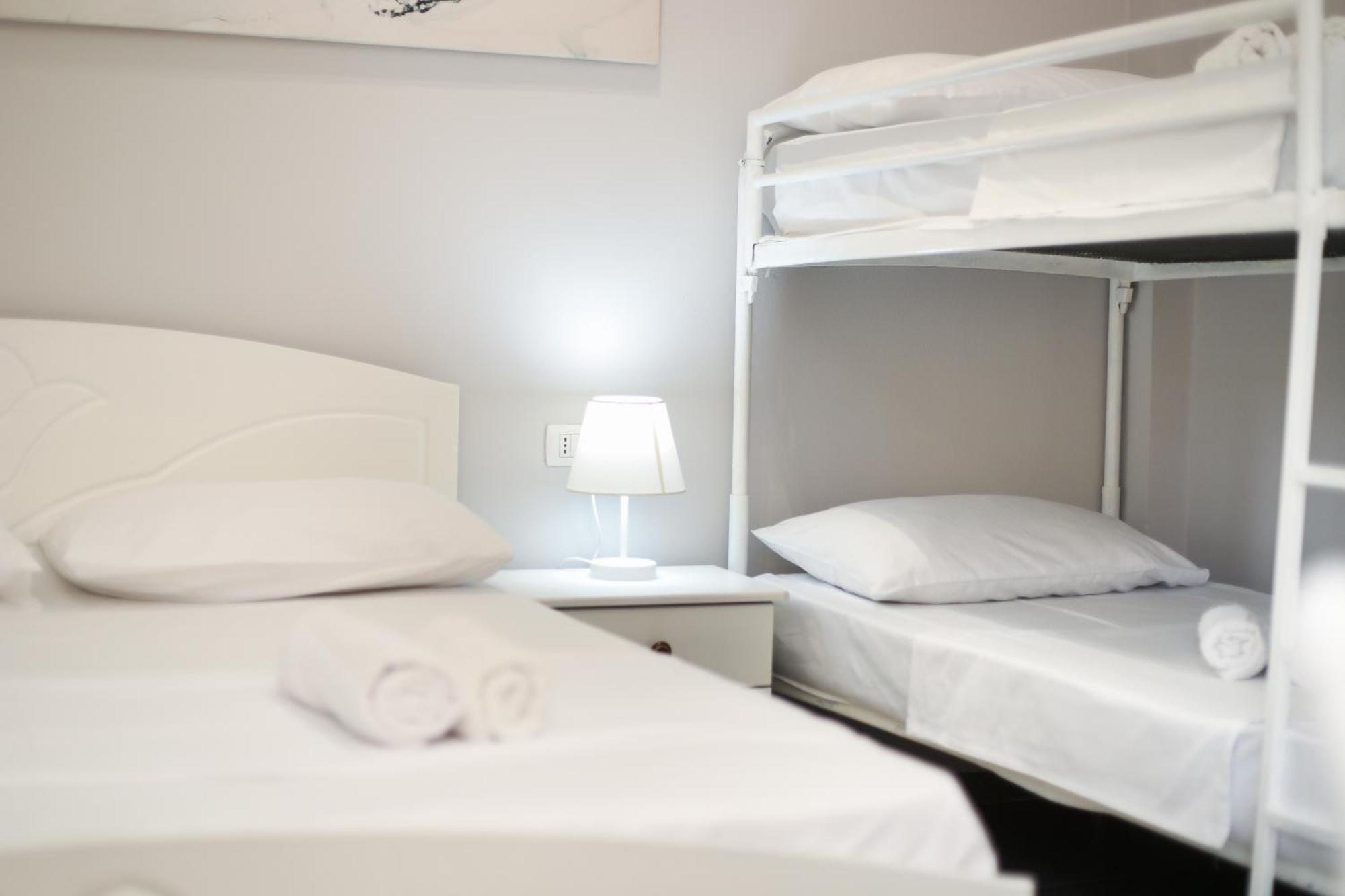 Vila Feliz - Premium Rooms With Free Private Parking Vlorë Exterior foto