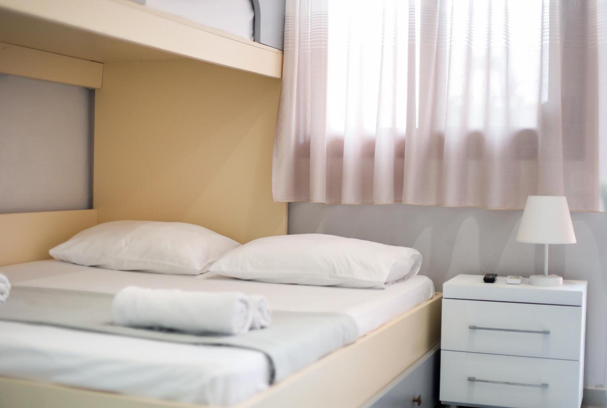 Vila Feliz - Premium Rooms With Free Private Parking Vlorë Exterior foto