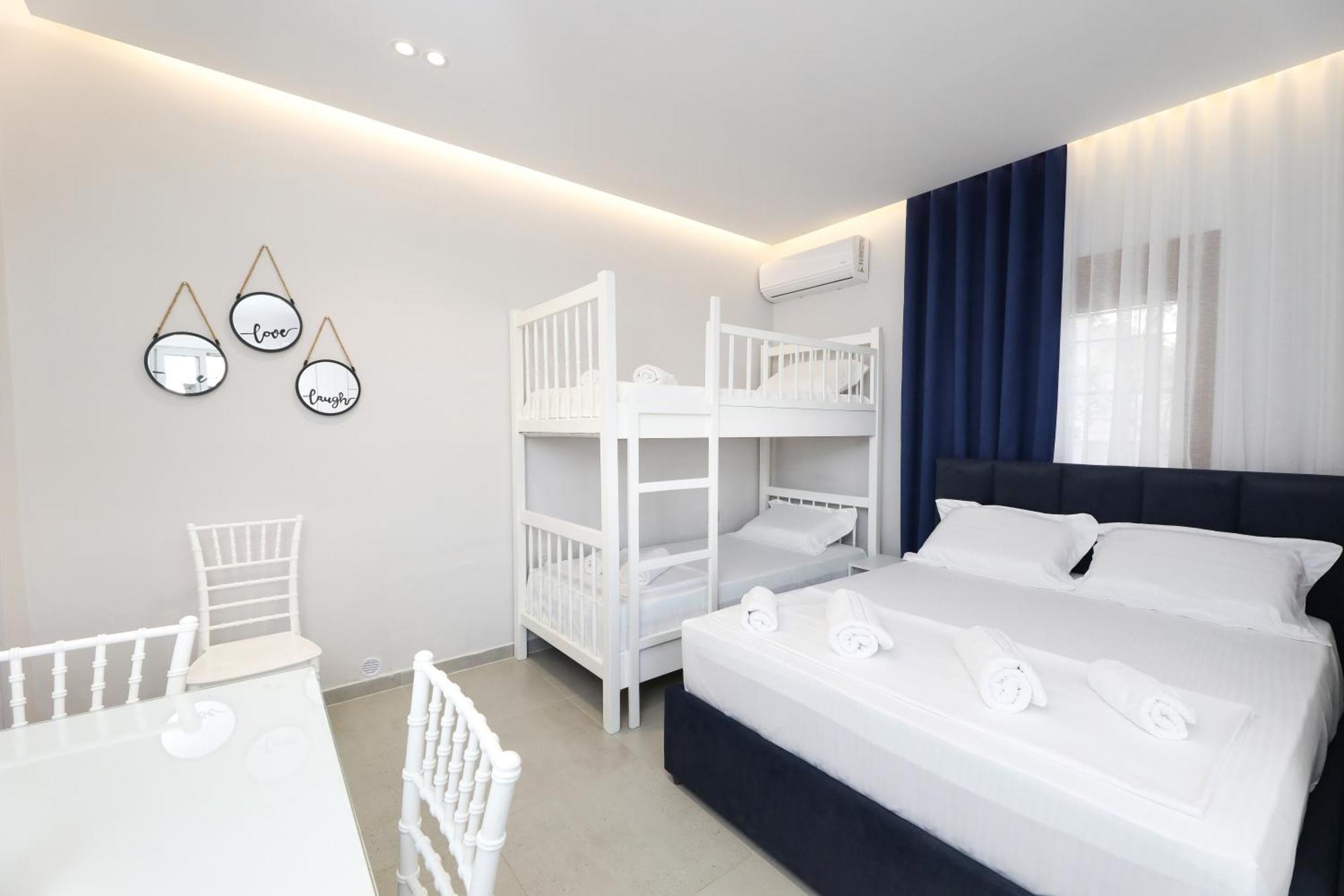Vila Feliz - Premium Rooms With Free Private Parking Vlorë Exterior foto